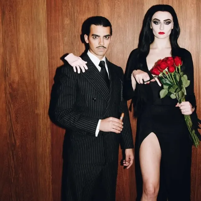 Halloween Couple Costume Ideas for 2025